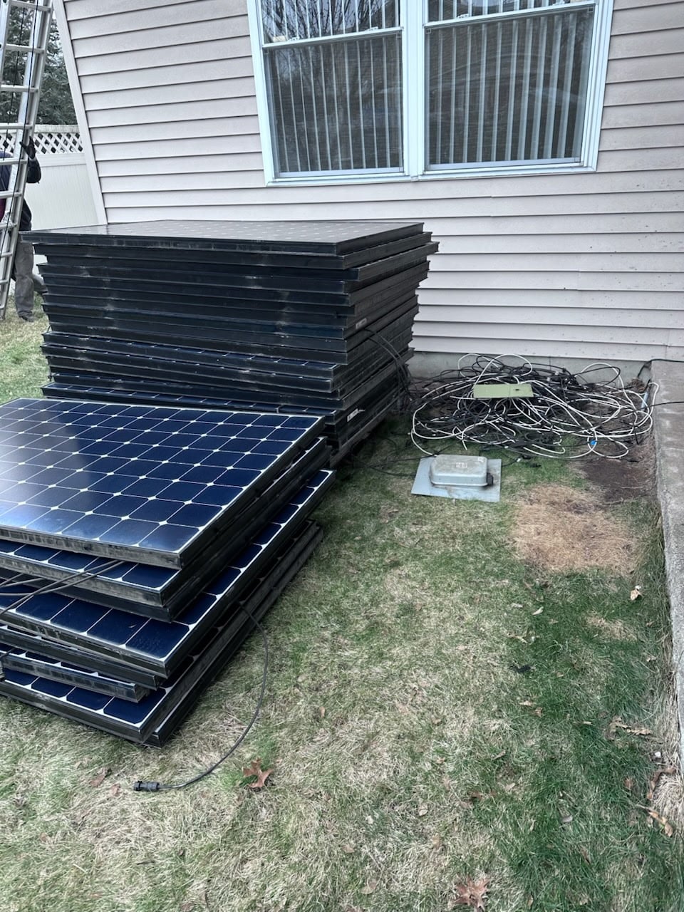 SunPower 327W 96 Mono Cells + SMA 6kW Inverter 11.7kW System — image 3