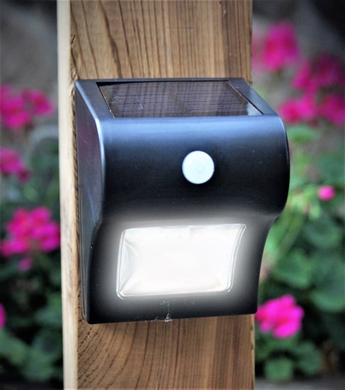 Classy Caps Solar Motion Sensor Black Deck & Wall Light — image 4