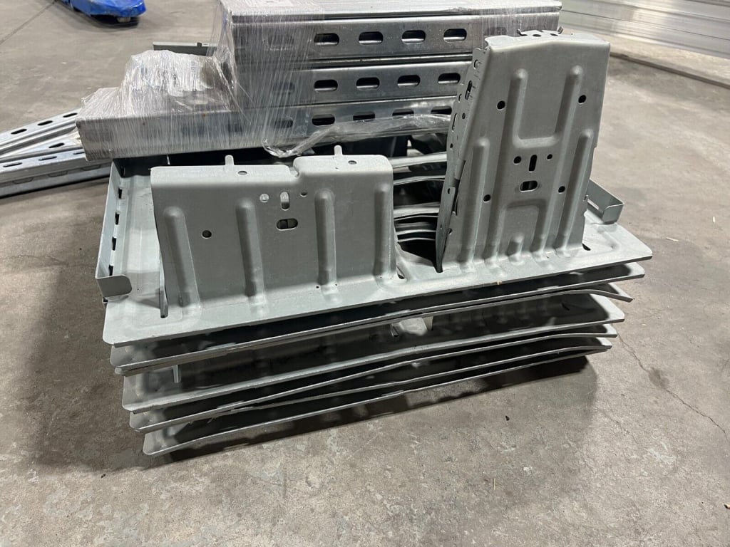 Unirac RM5 Solar Mount (No Roof Penetration Required) — image 2