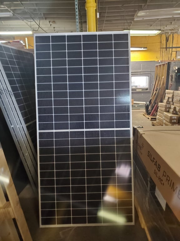 Hanwha Q Cells Q.Peak Duo 430W 144 Cell Solar Panel — image 1