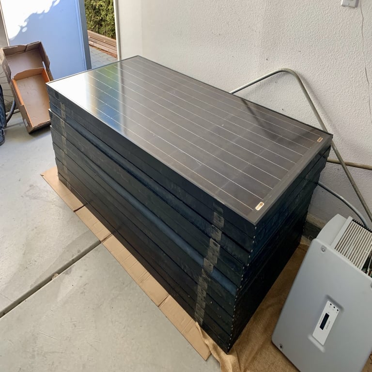 BP Solar 190W 50 Cells Poly Solar Panel — image 3