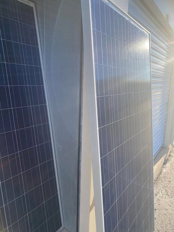 JA Solar 305W 72 Cell Poly Solar Panels-Used — image 2